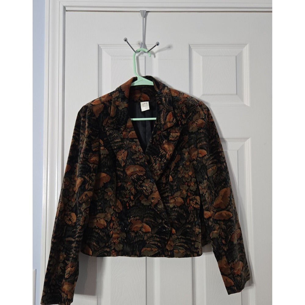 Womans Short‎ Blazer Faux Velvet Size 10